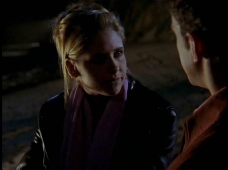 Sarah Michelle Gellar In Una Sequenza Dell Episodio Il Dna Del Campione Di Buffy L Ammazzavampiri 50994