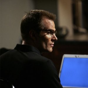 Heroes Volume II - Episodio 4: Noah (Jack Coleman) al computer