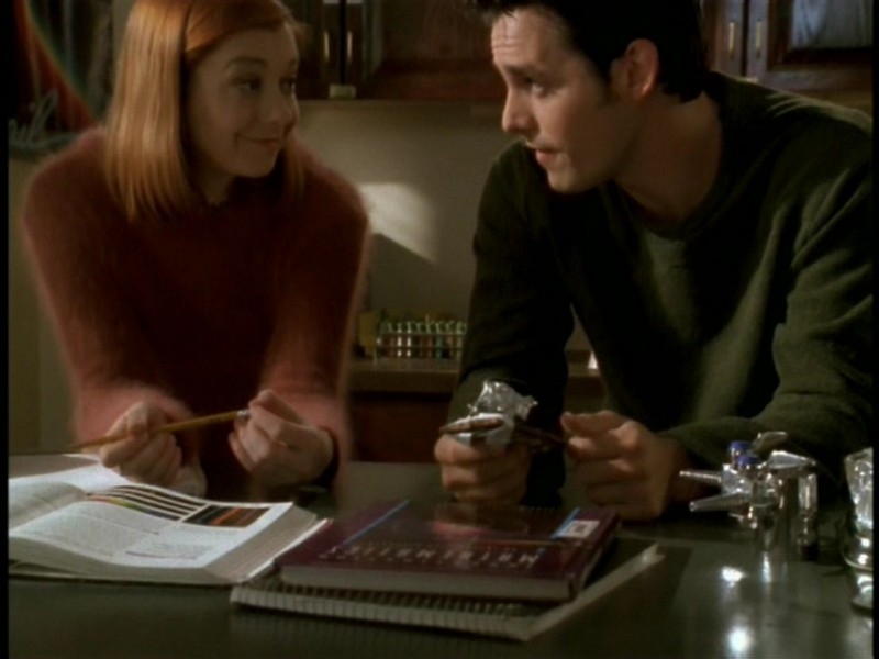 Alyson Hannigan E Nicholas Brendon Nell Episodio I Dolci Della Banda Di Buffy L Ammazzavampiri 51255