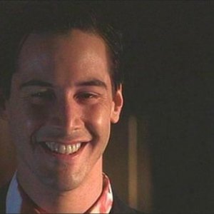 Keanu Reeves in una scena de L'AVVOCATO DEL DIAVOLO (1997)
