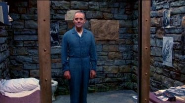 Anthony Hopkins nella sua cella in una scena de IL SILENZIO DEGLI INNOCENTI