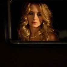 un primo piano di Carolina Crescentini in una scena di Parlami d'Amore