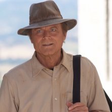 Terence Hill nel primo episodio della sesta stagione di Don Matteo
