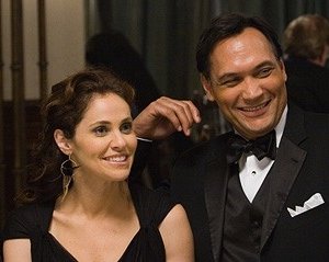 Amy Brenneman e Jimmy Smits in una sequenza del film Il club di Jane Austen
