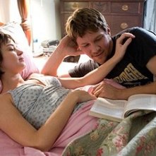 Emily Blunt e Marc Blucas in una scena del film Il club di Jane Austen