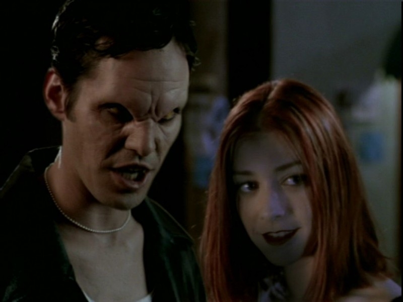Nicholas Brendon E Alyson Hannigan In Una Scena Dell Episodio Il Desiderio Di Buffy L Ammazzavampiri 51704