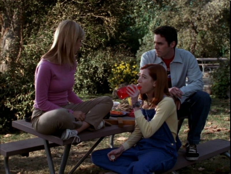 Sarah Michelle Gellar Alyson Hannigan E Nicholas Brendon In Una Scena Dell Episodio Il Desiderio Di Buffy L Ammazzavampiri 51695