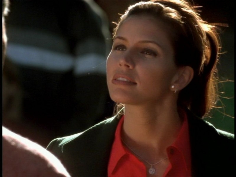 Charsima Carpenter In Una Scena Dell Episodio Il Giorno Dell Apocalisse Di Buffy L Ammazzavampiri 51885
