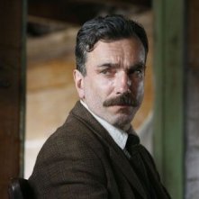 Daniel Day-Lewis in una scena del film Il petroliere