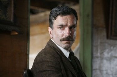 Daniel Day-Lewis in una scena del film Il petroliere