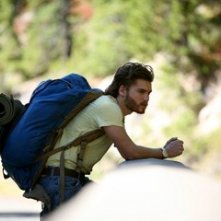 Emile Hirsch in una sequenza del film Into the Wild, diretto da Sean Penn