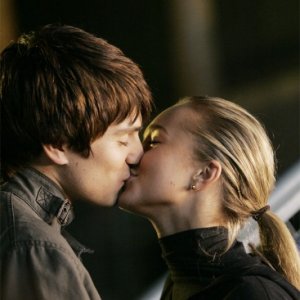 Heroes Volume II - Episodio 6: momenti di tenerezza anche per Claire (Hayden Panettiere) e West (Nicholas D'Agosto)