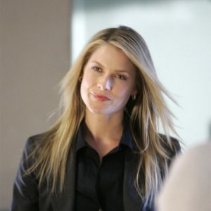 Heroes Volume II - Episodio 6: Niki (Ali Larter) collabora con la Compagnia