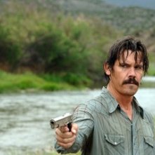 Josh Brolin in una sequenza del film Non è un paese per vecchi