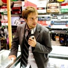 L'attore Michael Stahl-David in una scena di Cloverfield