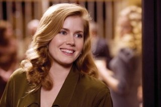 Amy Adams in una scena del film La guerra di Charlie Wilson