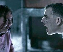 Danny Huston e Camille Keenan in un'immagine del film 30 giorni di buio