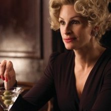 Julia Roberts in una foto del film La guerra di Charlie Wilson
