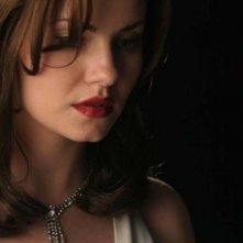 Elisha Cuthbert in una scena del film Un uomo qualunque