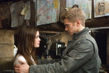 Hayden Christensen e Rachel Bilson in una sequenza del film Jumper - Senza confini