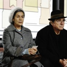 Hannelore Elsner ed Elmar Wepper in una scena di Cherry Blossoms - Hanami