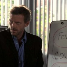Nel terzo episodio della prima stagione della serie 'Dr House: Medical division', House (Hugh Laurie) cerca di arrivare alla giusta diagnosi