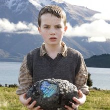 il giovane Alex Etel in una scena del fantasy The Water Horse - La leggenda degli abissi