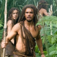 Steven Strait con Camilla Belle in una sequenza del film 10,000 AC