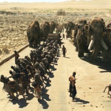 Una scena del film 10,000 AC, diretto da Roland Emmerich