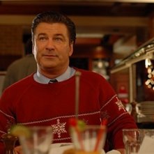 Alec Baldwin in una scena dell'episodio 'Ludachristmas Party' della seconda stagione di 30 Rock