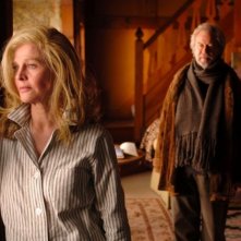 Julie Christie con Gordon Pinsent in una sequenza di Away from Her - Lontano da lei