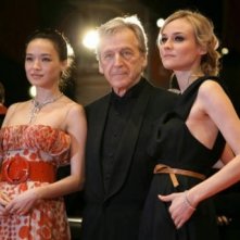 Il presidente della giuria della Berlinale numero 58, Costa-Gavras, con due splendide giurate, Shu Qi e Diane Kruger 