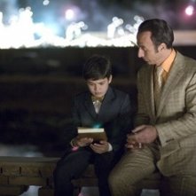 Zekiria Ebrahimi e Shaun Toub in una scena de Il cacciatore di aquiloni