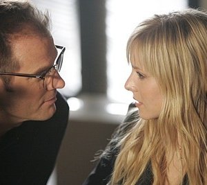 Heroes Volume II - Episodio 9: Noah (Jack Coleman) discute con Elle (Kristen Bell)