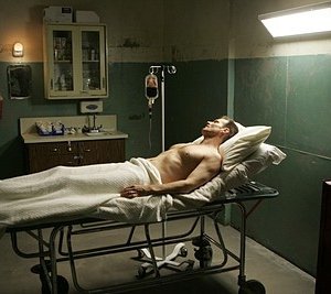 Heroes Volume II - Episodio 9: Noah (Jack Coleman) ha bisogno di una trasfusione di sangue
