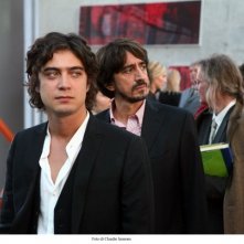 Scamarcio con Sergio Rubini in un'immagine del film Colpo d'occhio diretto dallo stesso Rubini