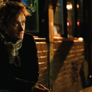 Jude Law in una scena del film My Blueberry Nights