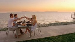 The Hottie and the Nottie - Trailer