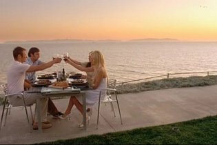 The Hottie and the Nottie - Trailer