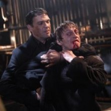 Dougray Scott e Leo Gregory in Perfect Creature