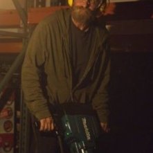 Michael Douglas al lavoro in una scena di Alla scoperta di Charlie