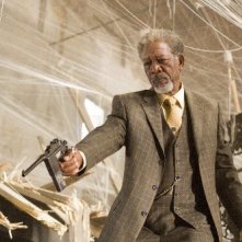 Morgan Freeman in una sequenza di Wanted