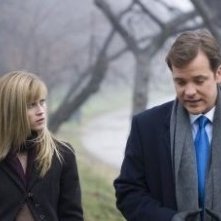 Reese Witherspoon e Peter Sarsgaard in una scena di Rendition