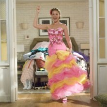 Un abito vaporoso e sbarazzino per Katherine Heigl, protagonista del film 27 volte in bianco