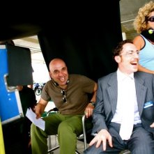 Elio Germano con Paolo Virzì sul set del film Tutta la vita davanti.