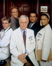 La locandina di Un detective in corsia