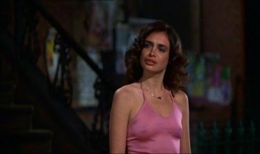 Deborah Van Valkenburgh in una scena de I GUERRIERI DELLA NOTTE