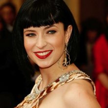 Diablo Cody sorride sul tappeto rosso degli 80° Academy Awards.