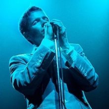 John Cameron Mitchell durante un'esibizione