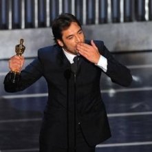 Oscar 2008 Javier Bardem Vince La Statuetta Come Miglior Attore Non Protagonista Per Il Suo Ruolo In Non E Un Paese Per Vecchi 54414